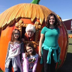 Meet your Posher, Nancy